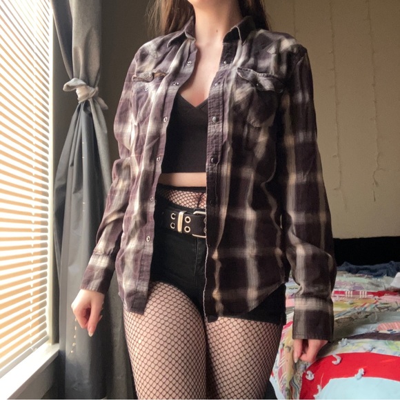 UNIQUE MONOCHROMATIC SNAP UP FLANNEL - Picture 14 of 16
